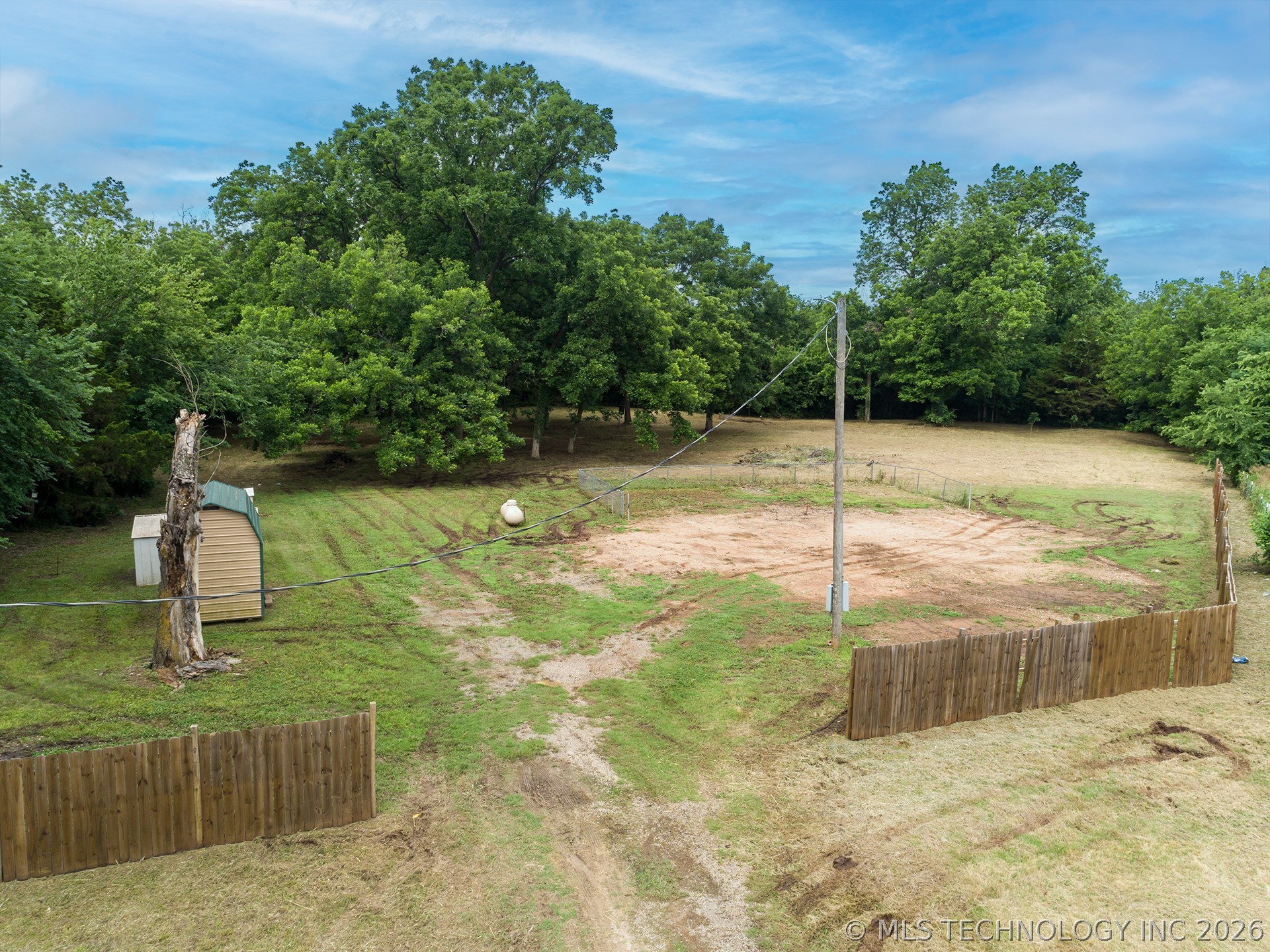 2718 Camden Property Photo 9