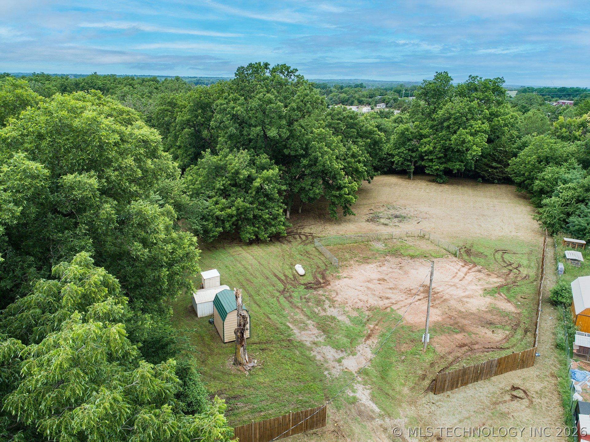2718 Camden Property Photo 10