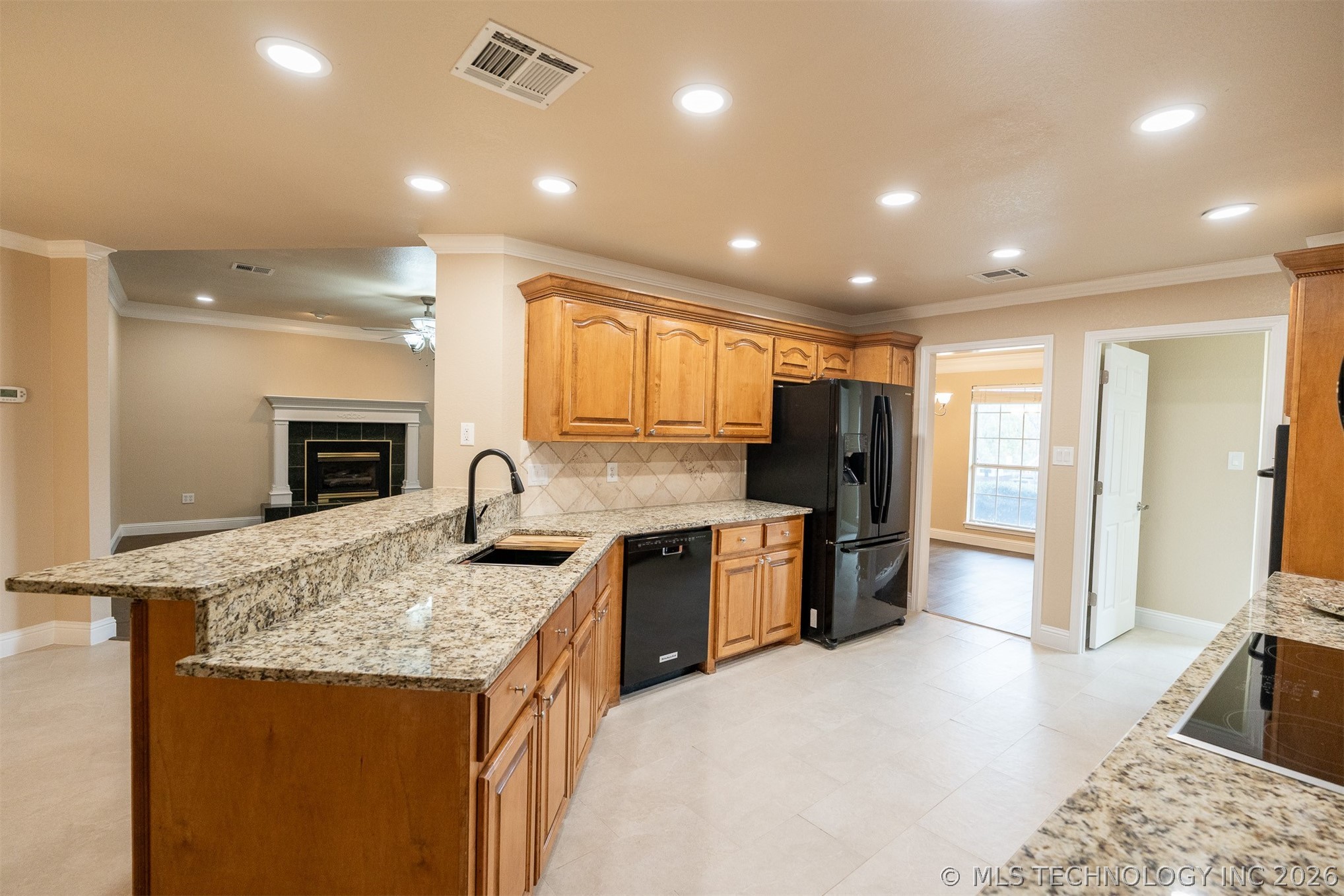 5353 Stonebriar Property Photo 6