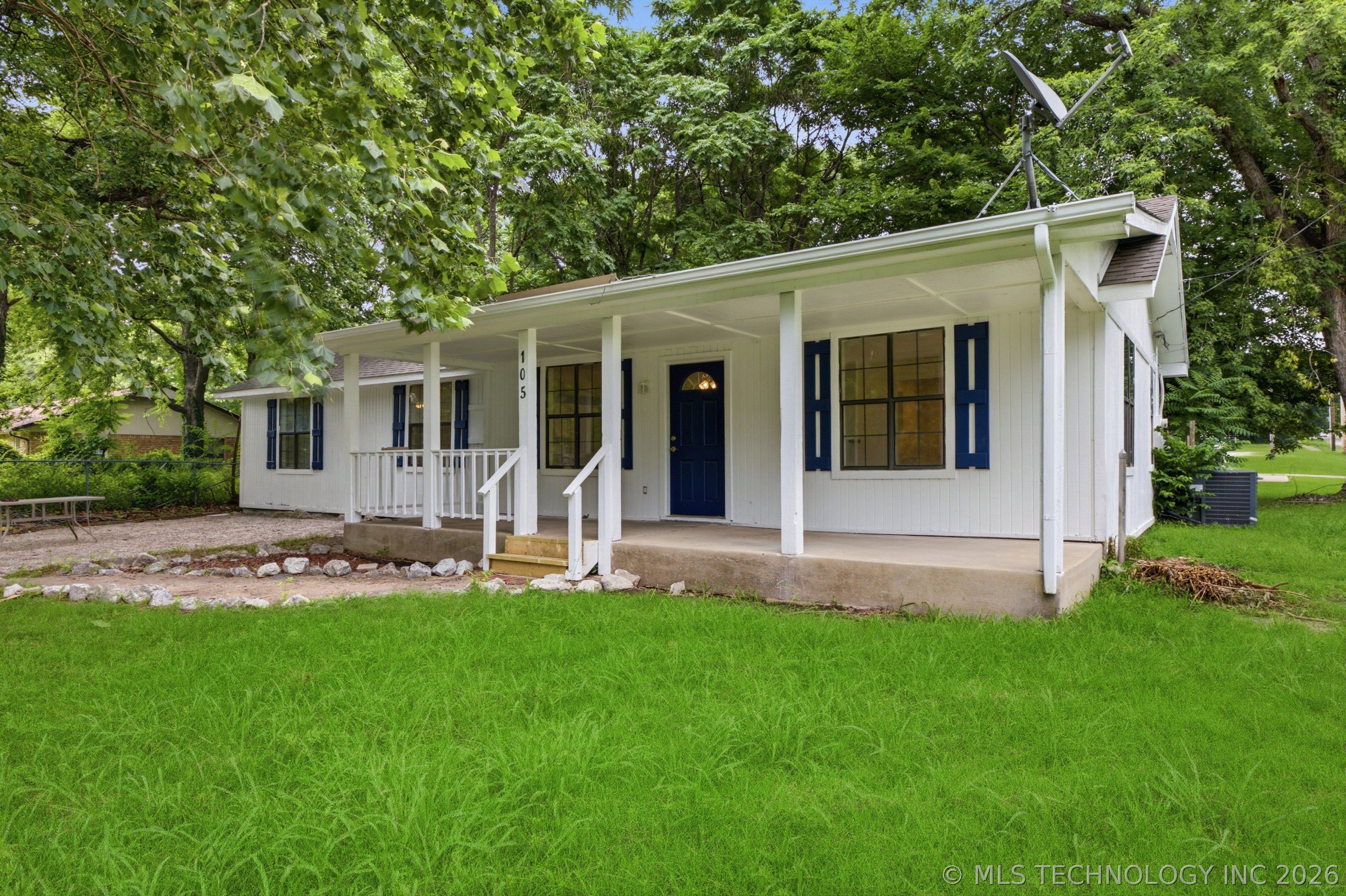 105 S Old Main Street Property Photo 2