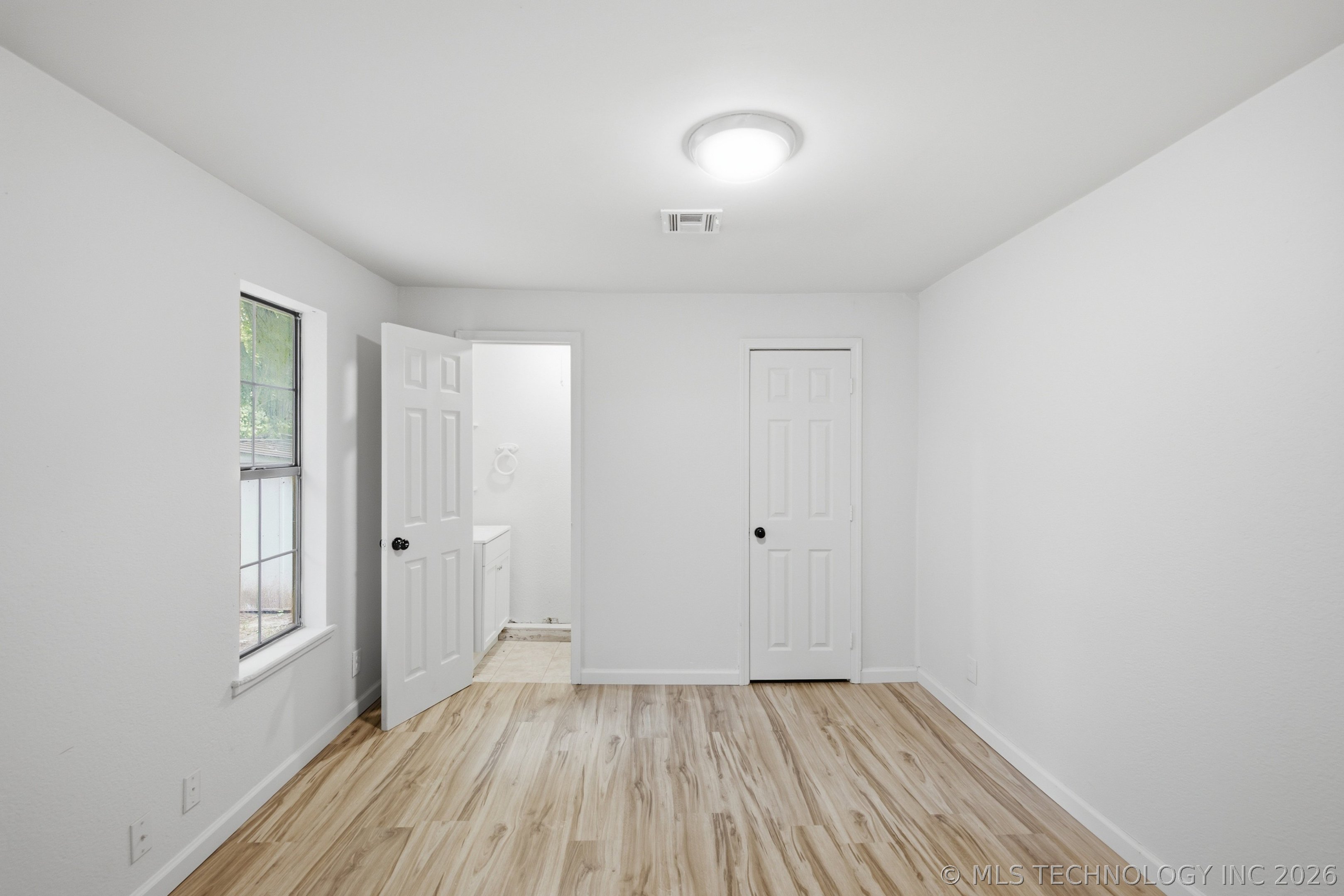 105 S Old Main Street Property Photo 9