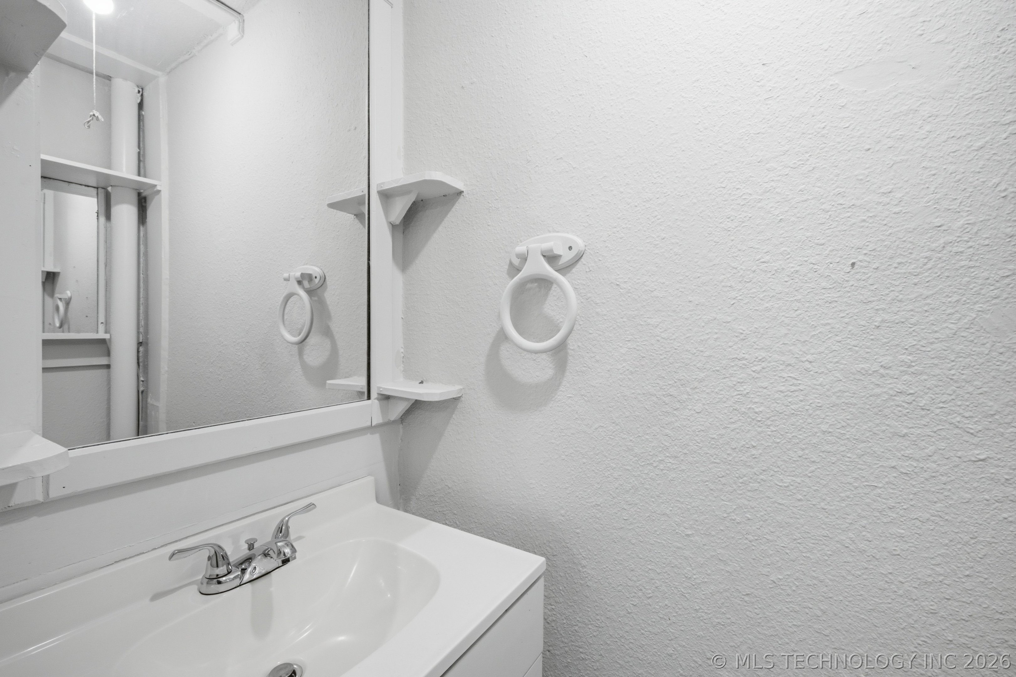 105 S Old Main Street Property Photo 10
