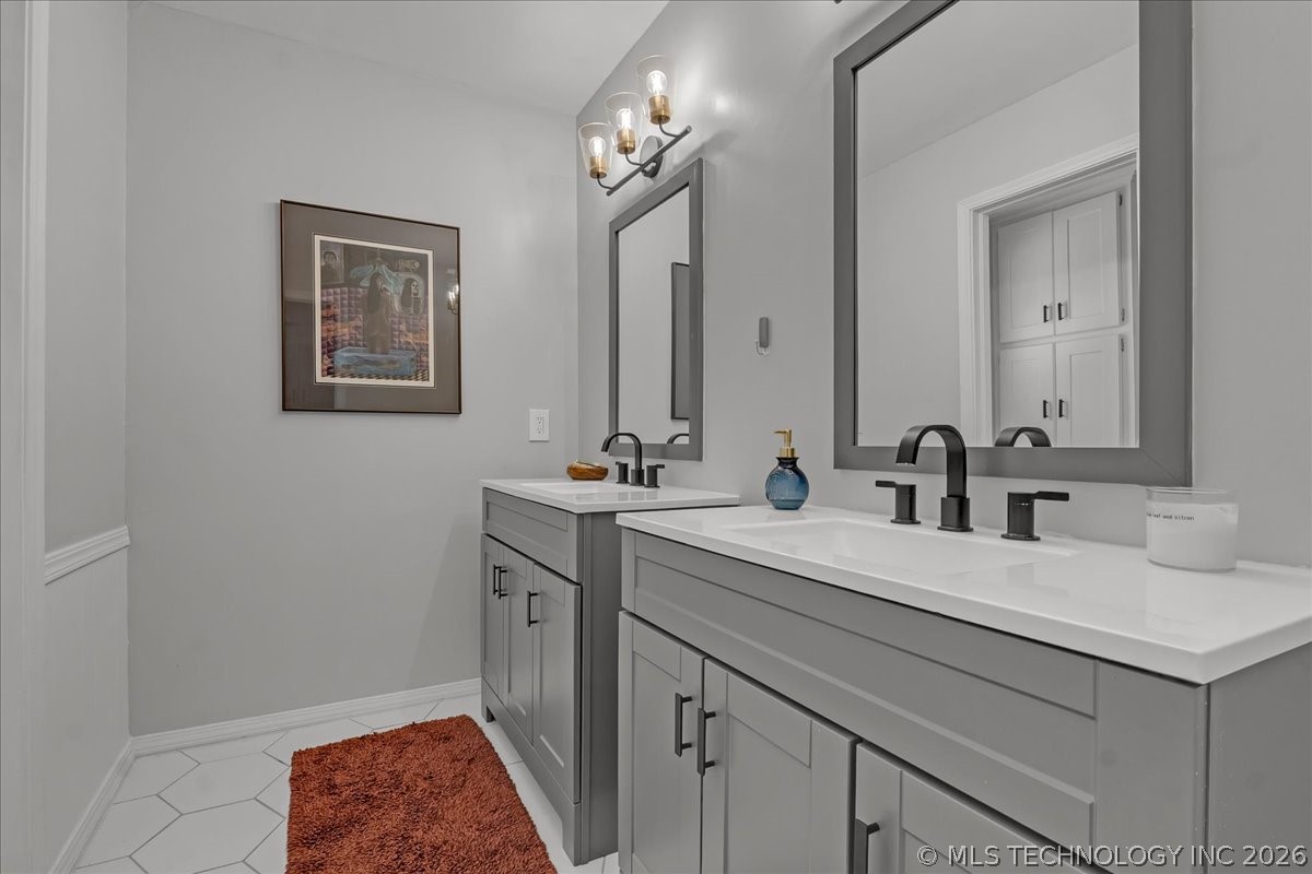 5813 E 64th Place Property Photo 44