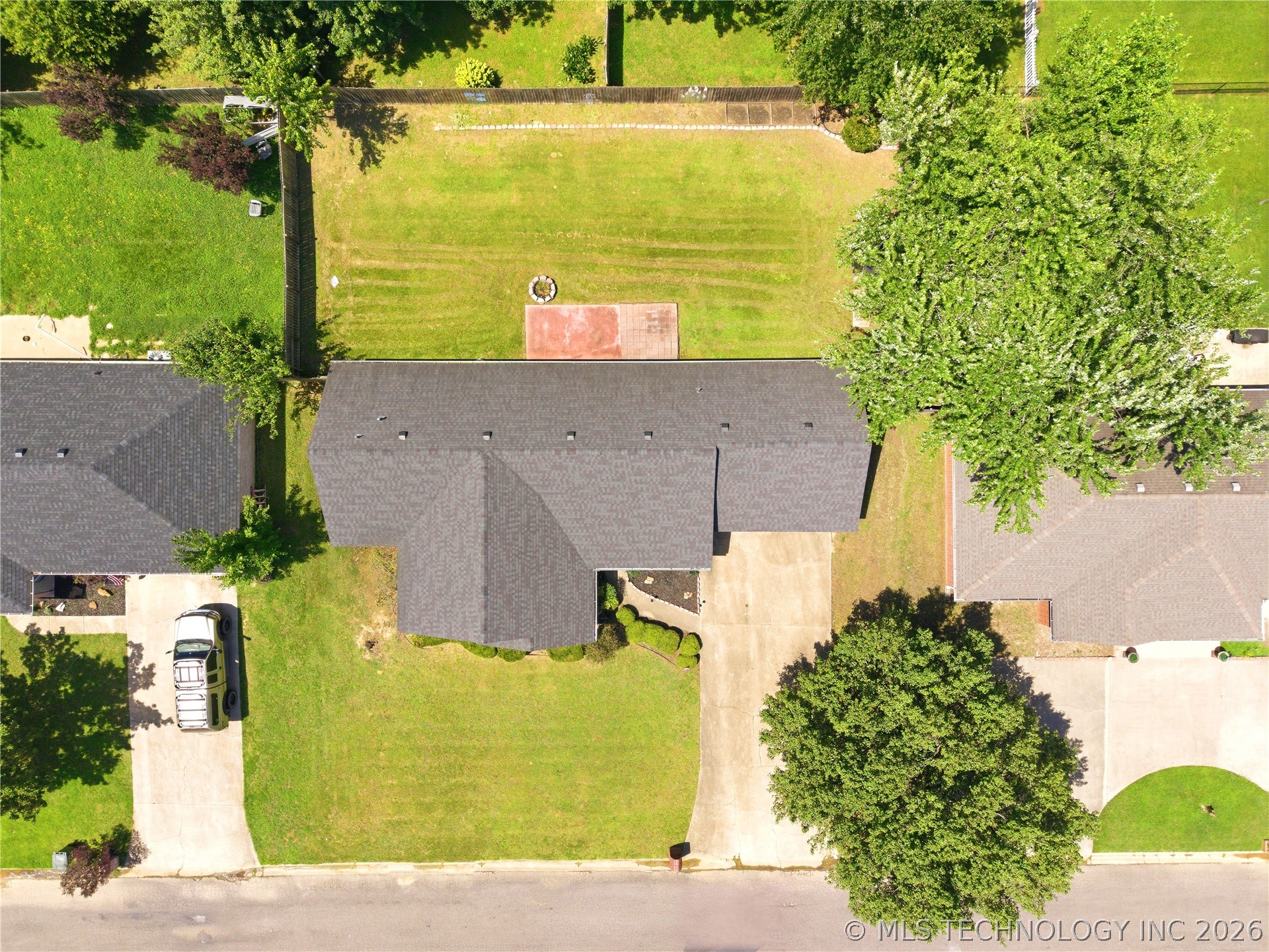 905 Kentucky Derby Property Photo 12