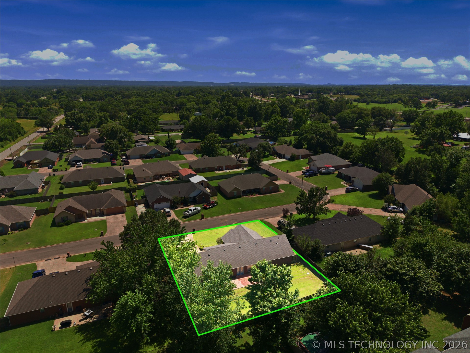 905 Kentucky Derby Property Photo 16