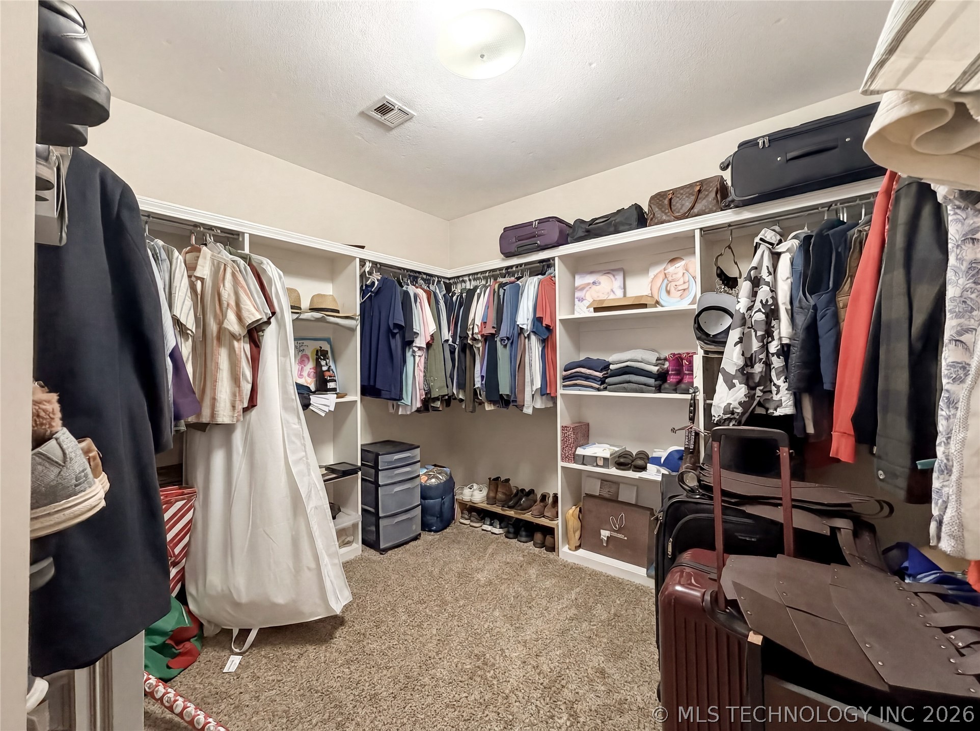 905 Kentucky Derby Property Photo 53