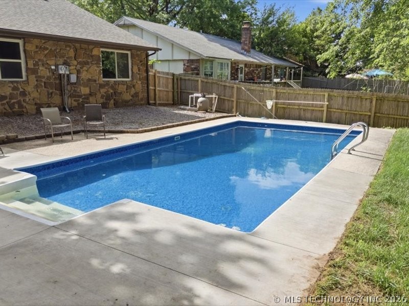 1200 S 28th Street Property Photo 32