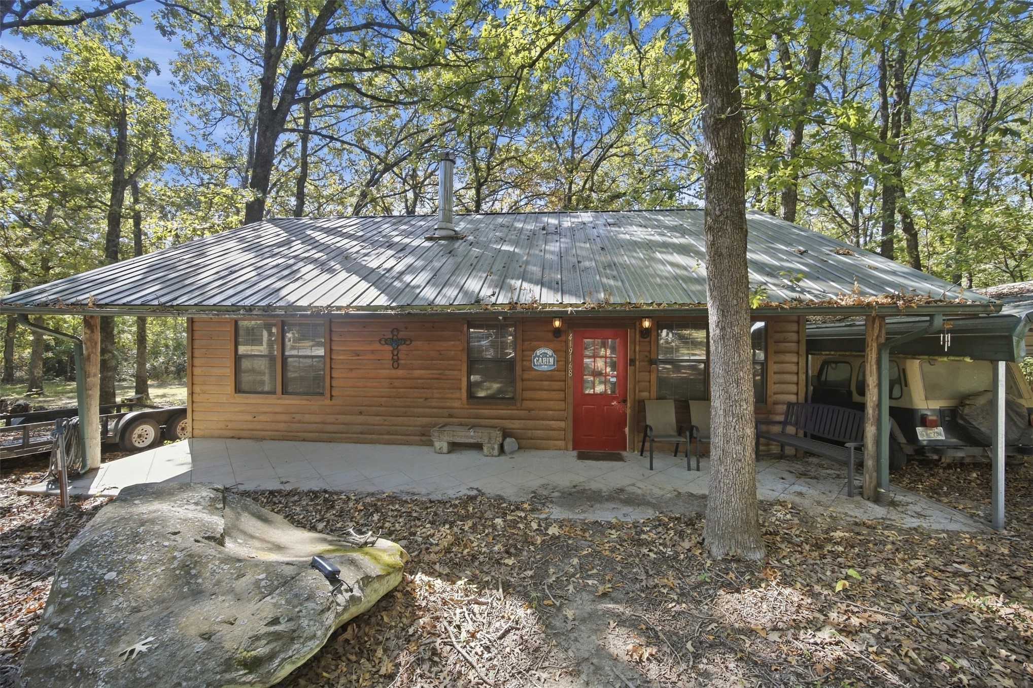 419168 E 1141 Road Property Photo 1