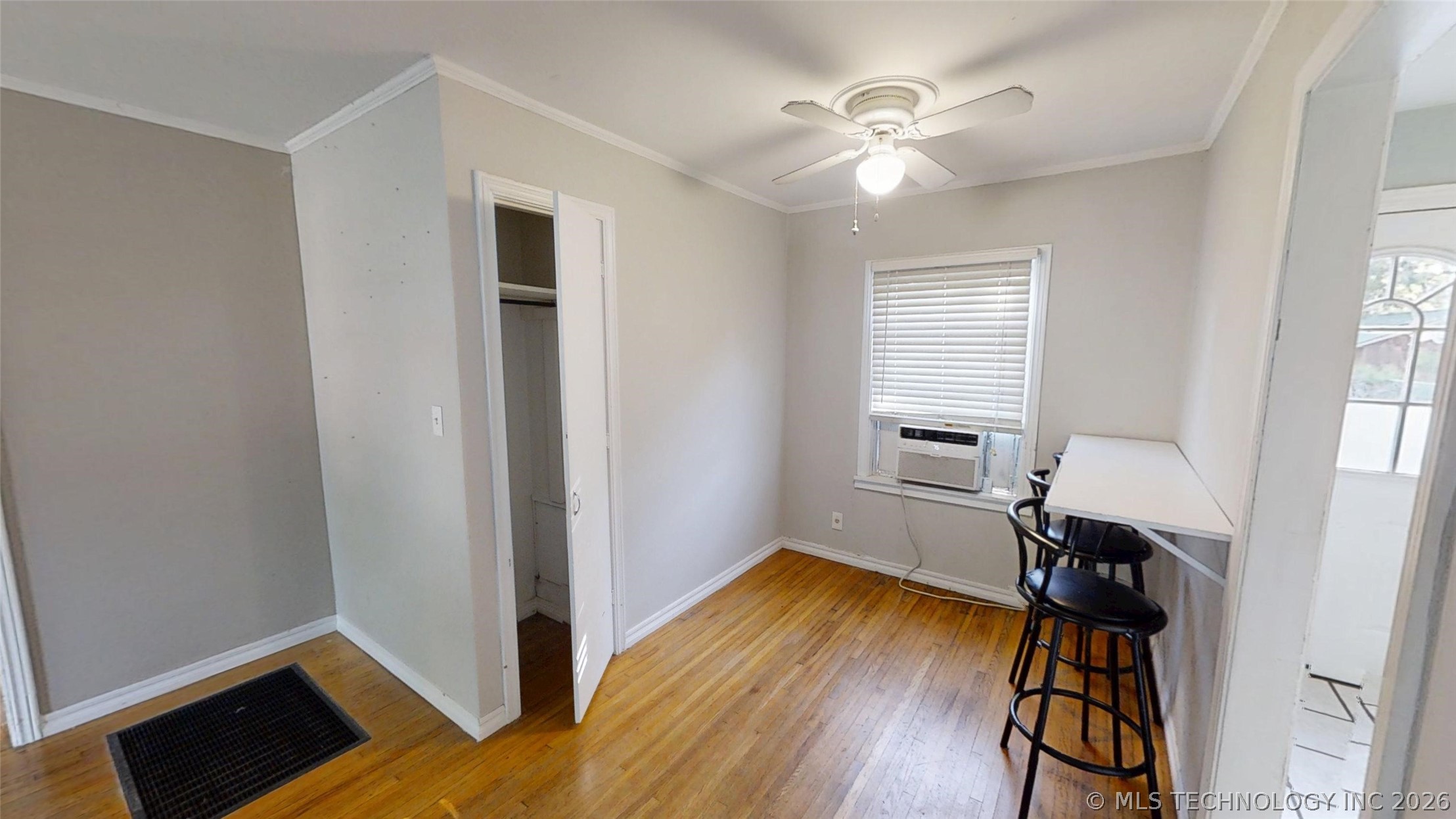 4836 S 33rd West Avenue Property Photo 5