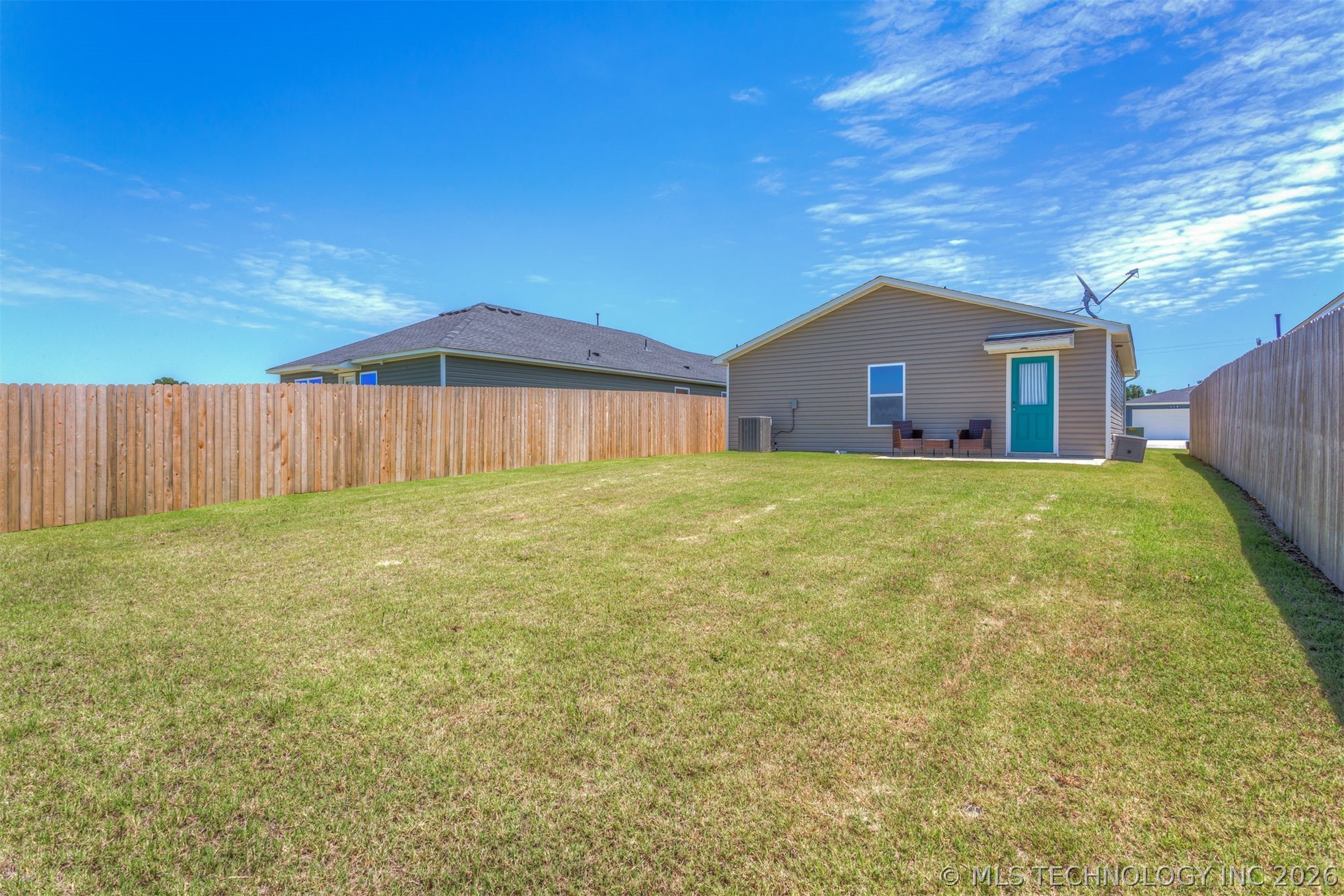 315 N Cattle Drive Property Photo 9