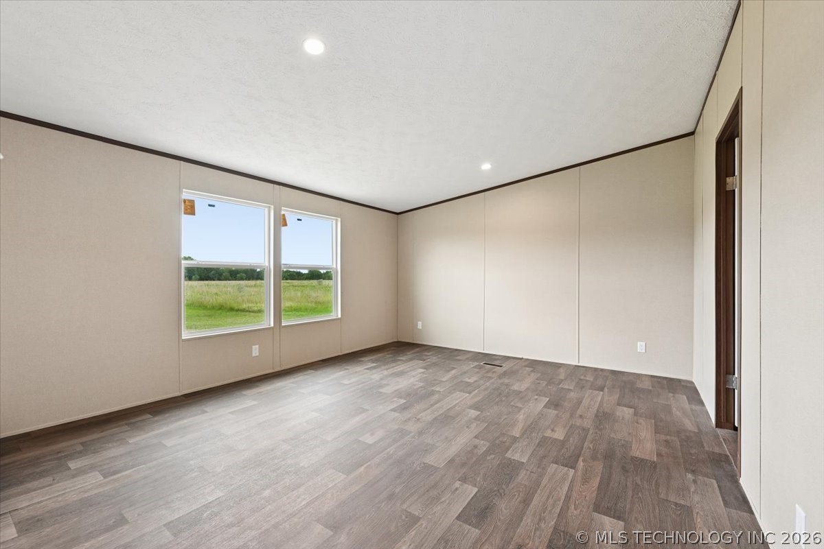 16130 Harper Lane Property Photo 10