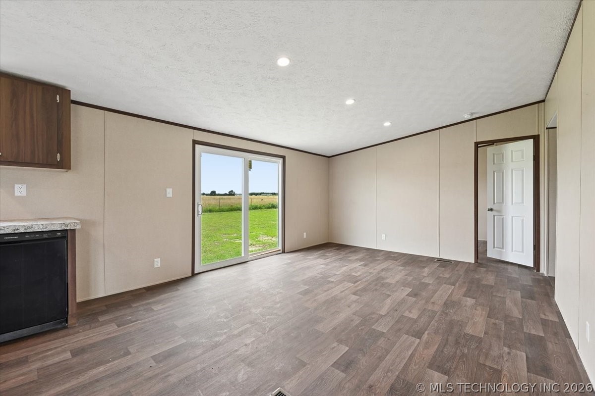 16130 Harper Lane Property Photo 24