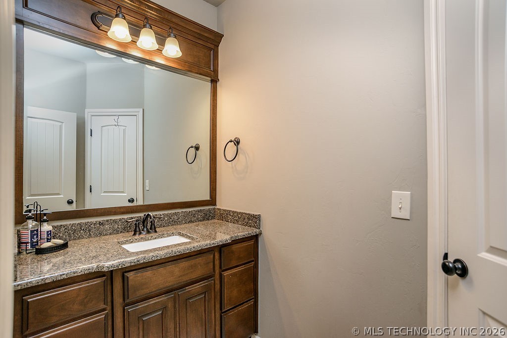 5722 E 122nd Street Property Photo 21