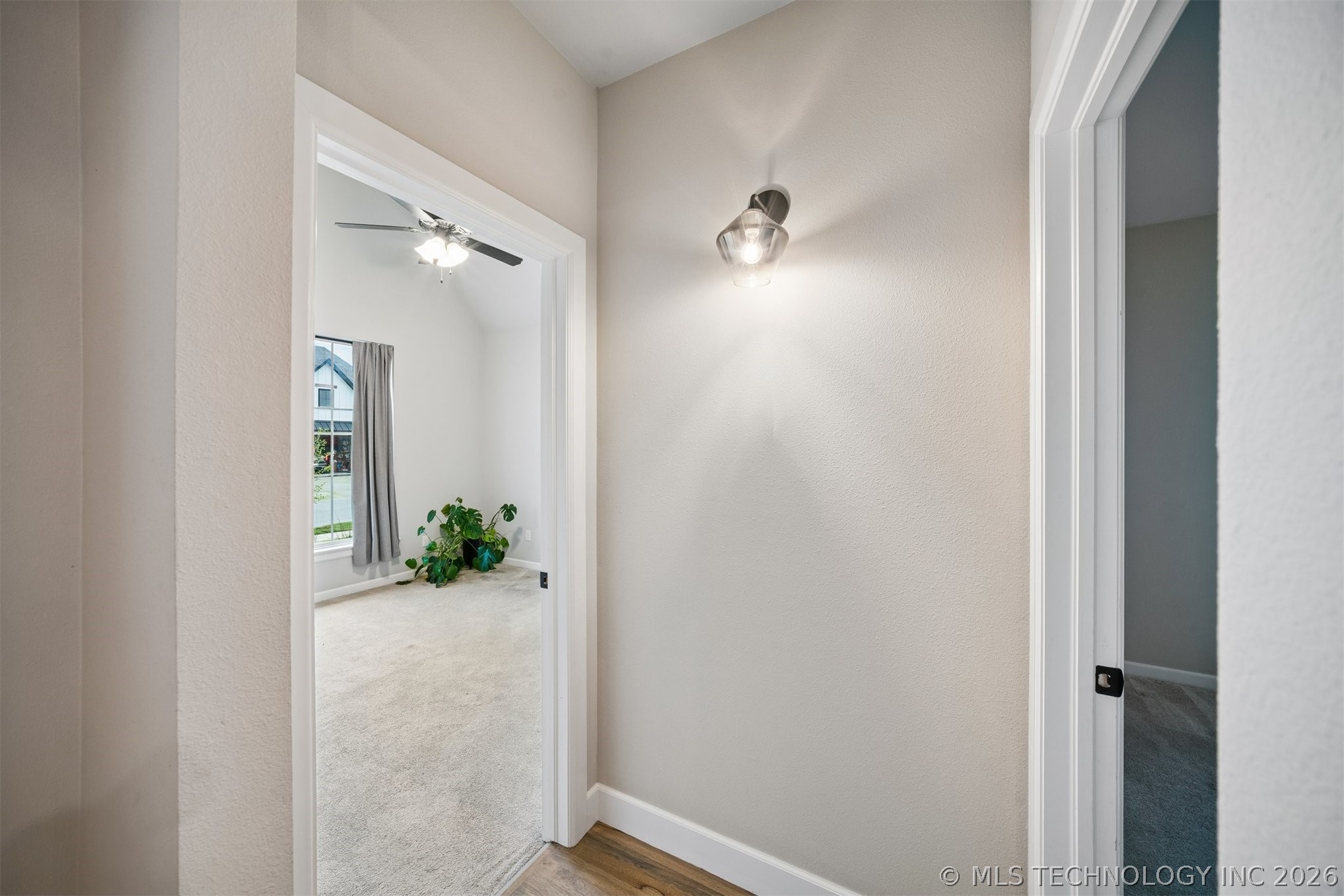 12906 S 6th Place Property Photo 7