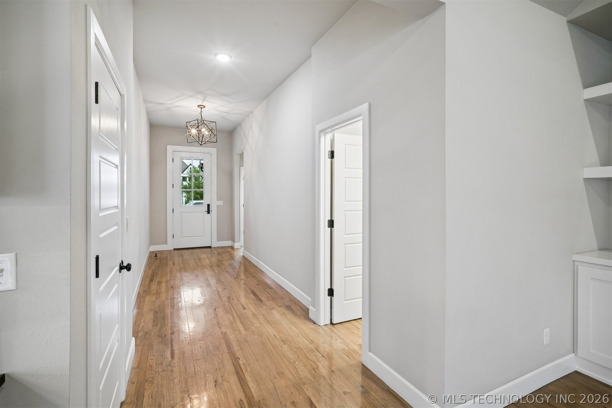 12906 S 6th Place Property Photo 17