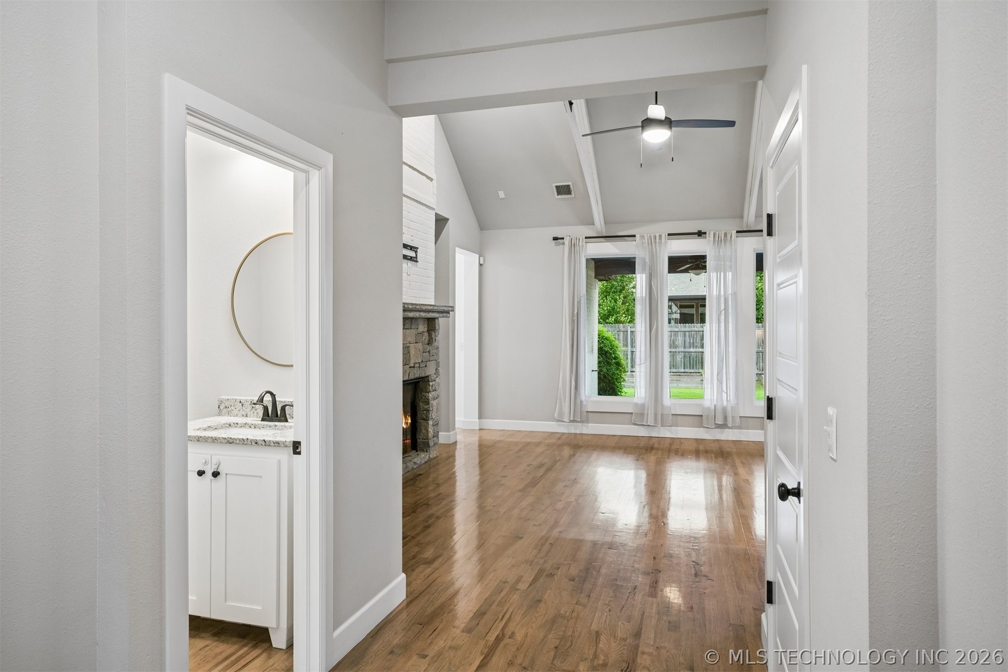 12906 S 6th Place Property Photo 19