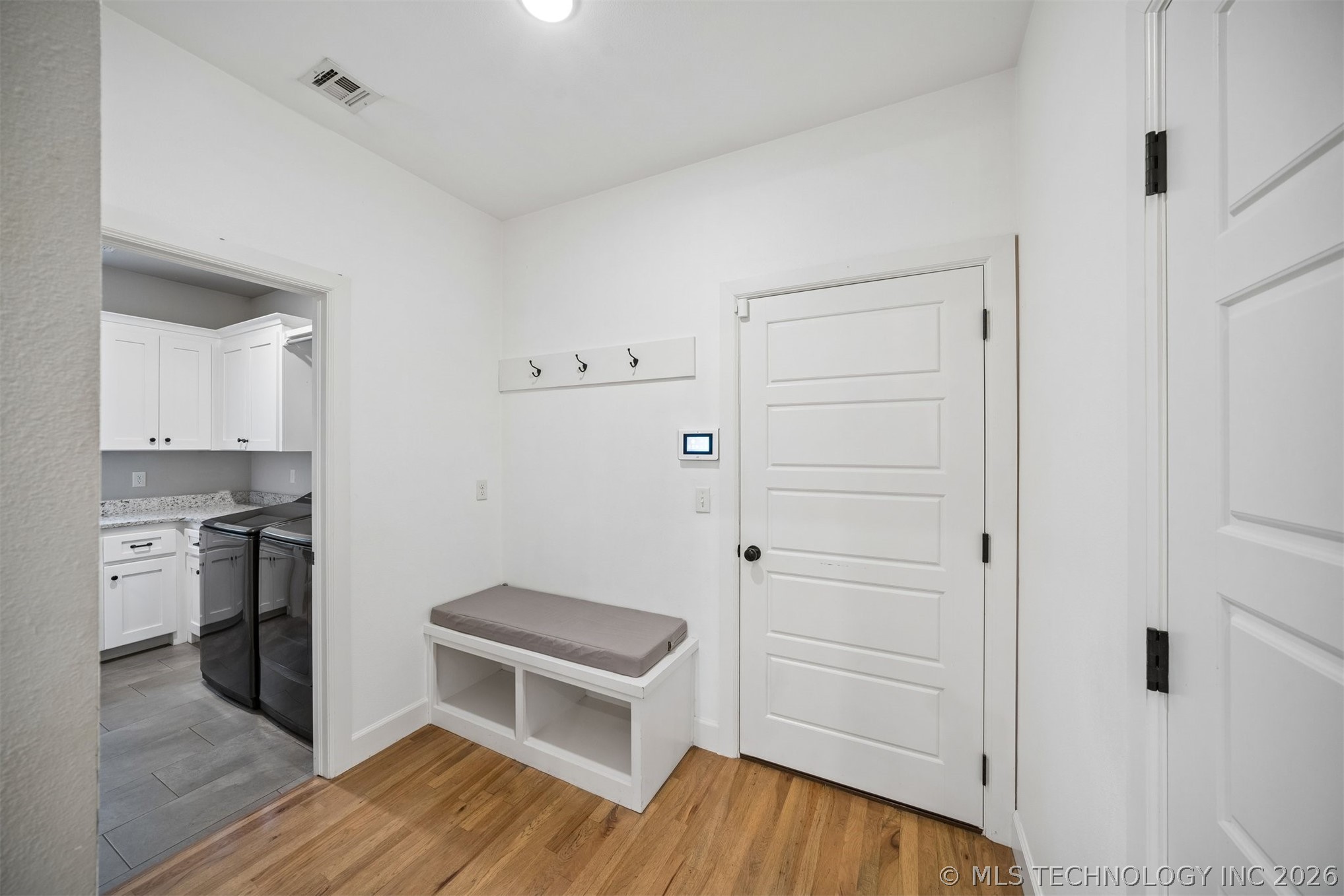 12906 S 6th Place Property Photo 29