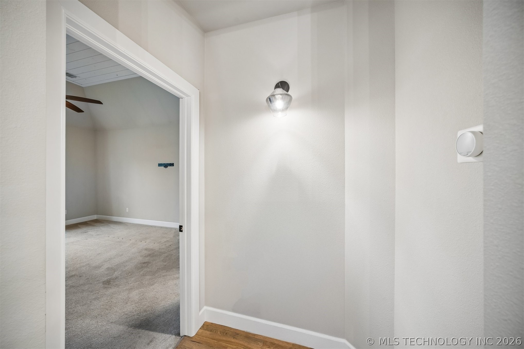 12906 S 6th Place Property Photo 33