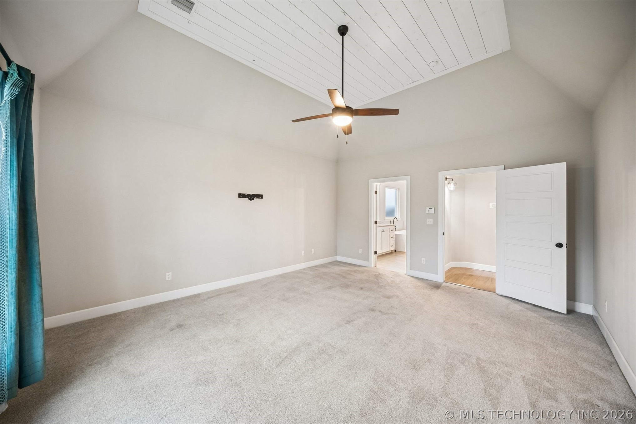12906 S 6th Place Property Photo 35