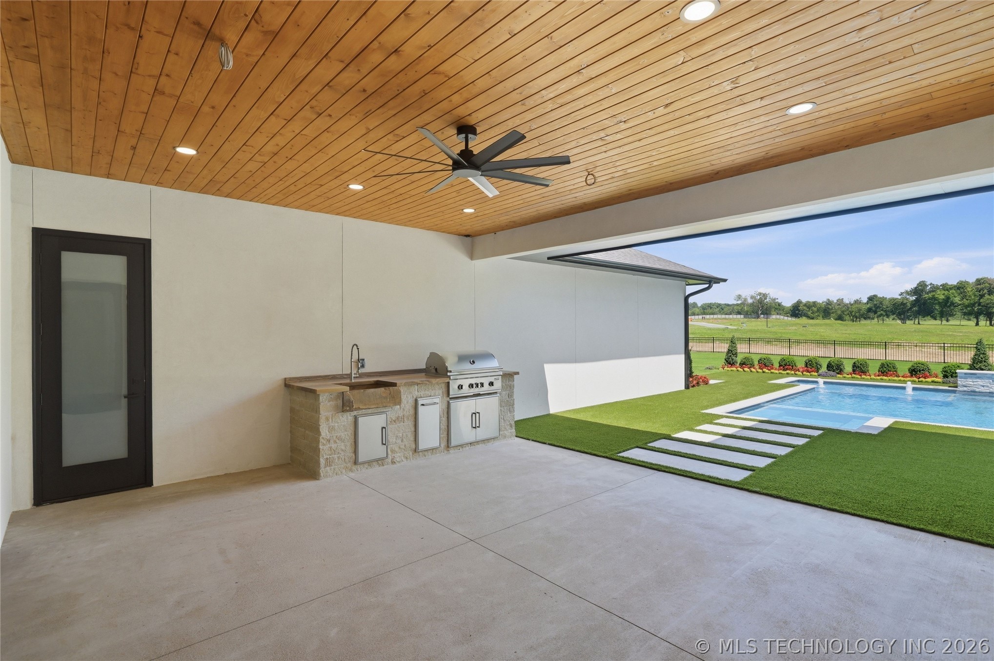8801 E Elgin Street Property Photo 75