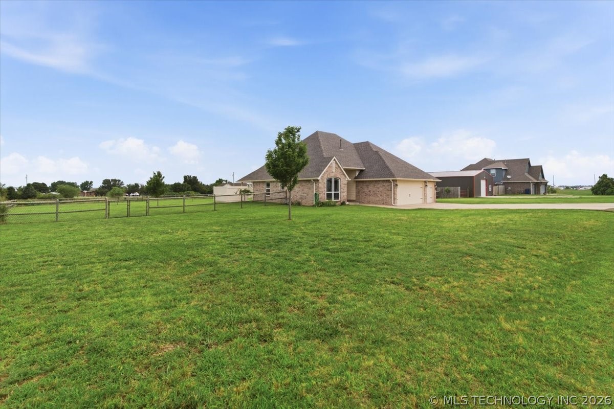 30104 Gale Avenue Property Photo 3