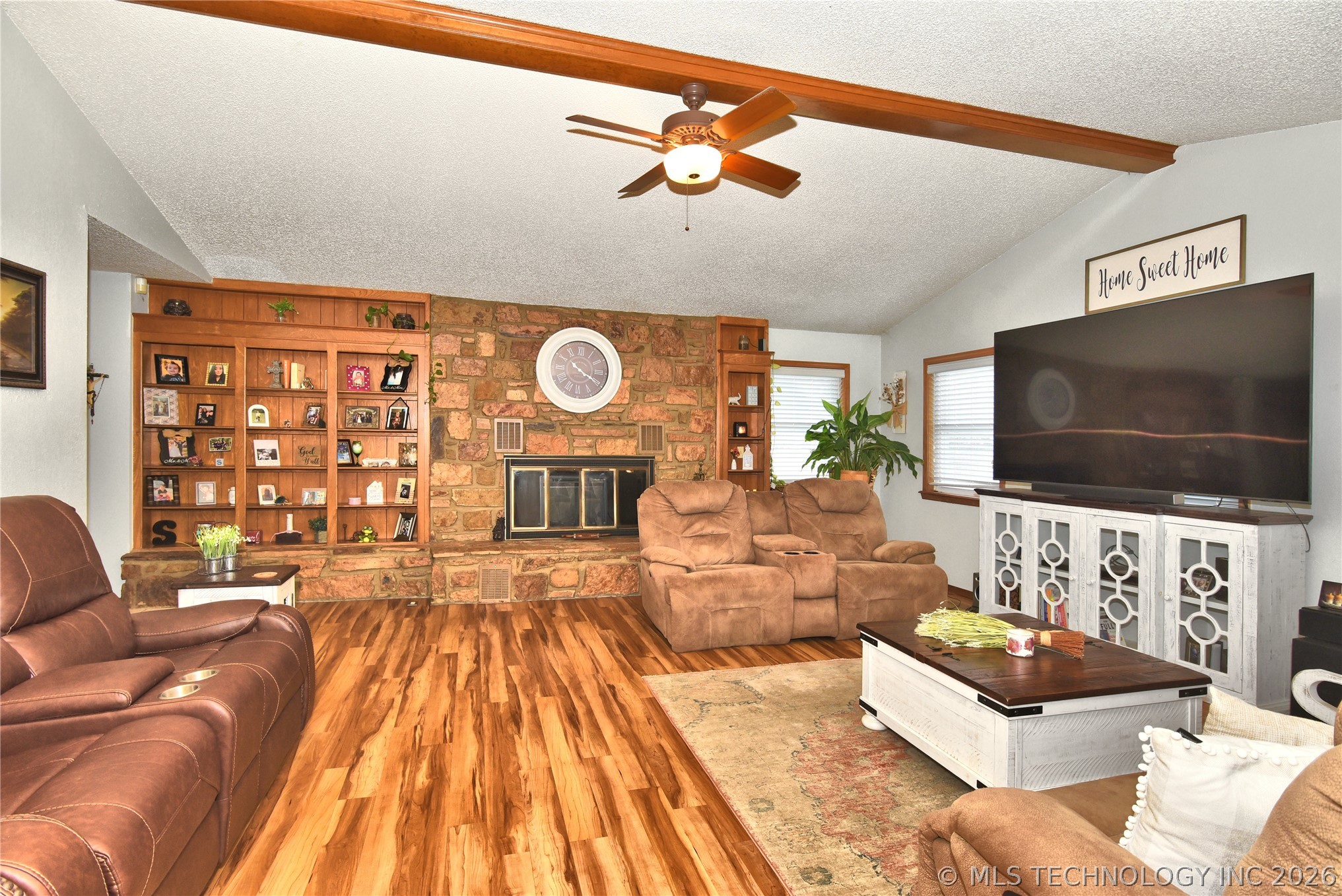 1101 N Taylor Avenue Property Photo 8