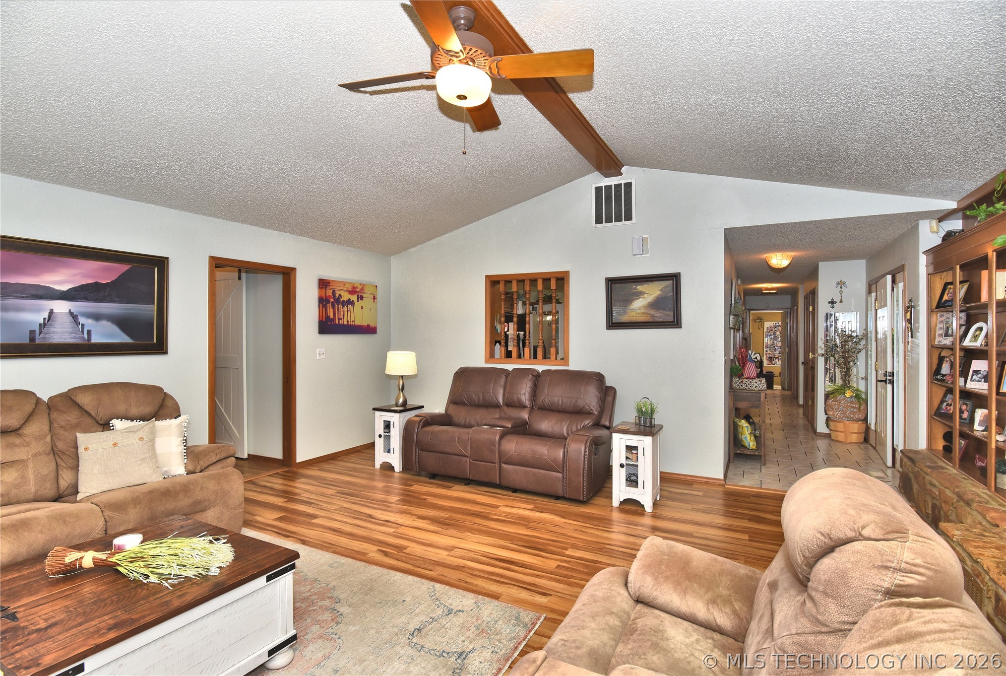 1101 N Taylor Avenue Property Photo 9