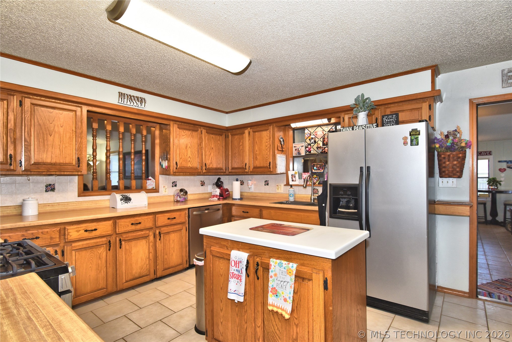 1101 N Taylor Avenue Property Photo 10