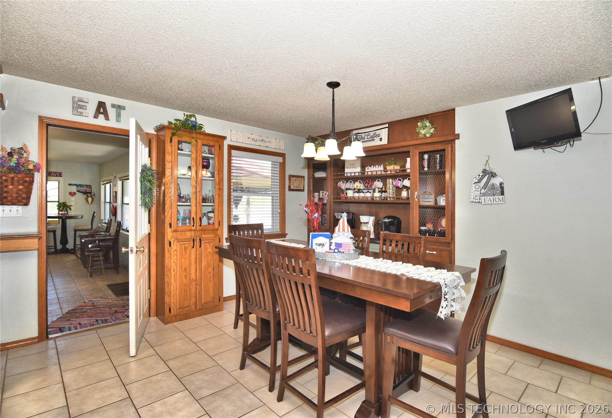 1101 N Taylor Avenue Property Photo 14