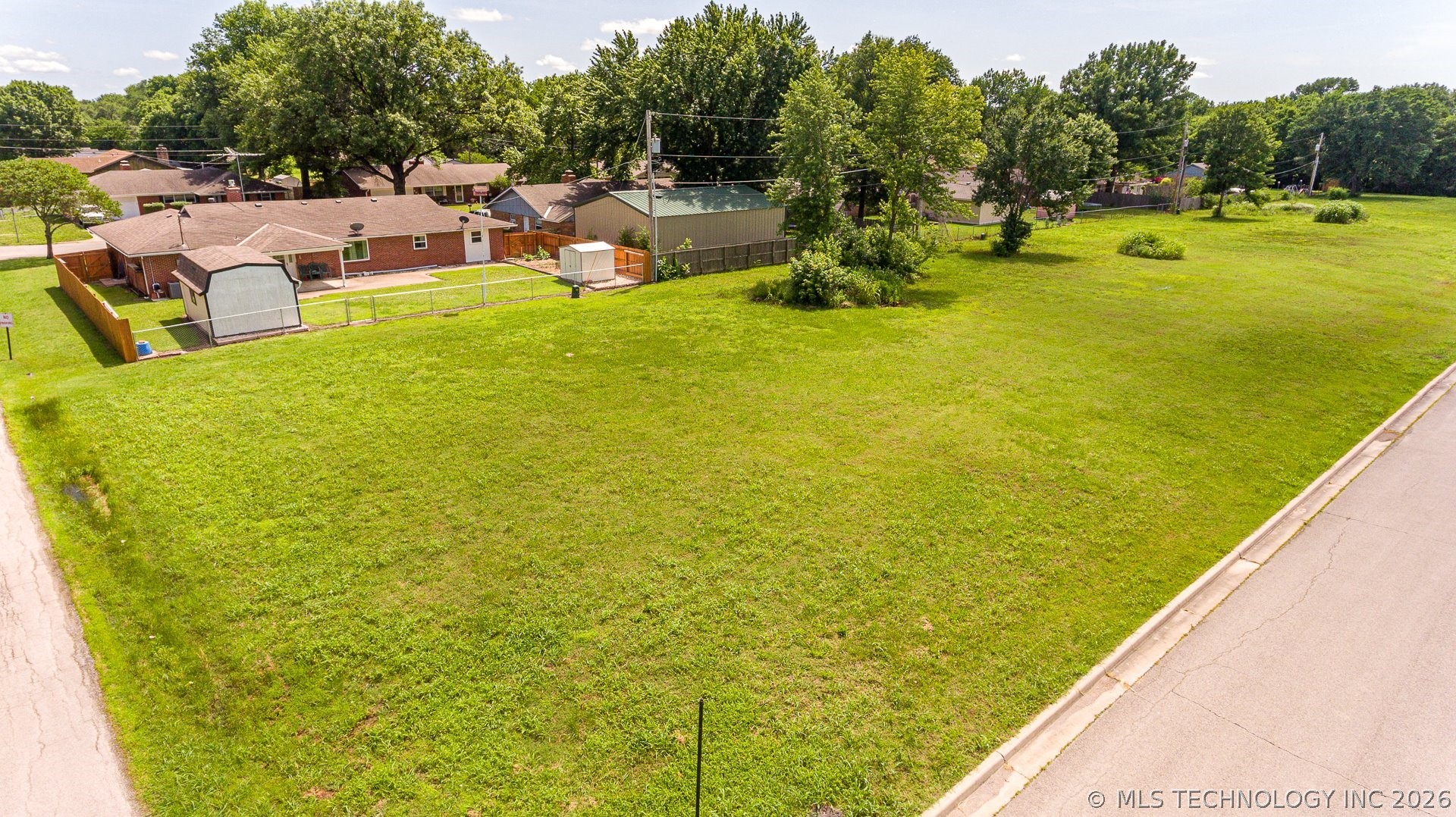 700 Sage Avenue Property Photo 4