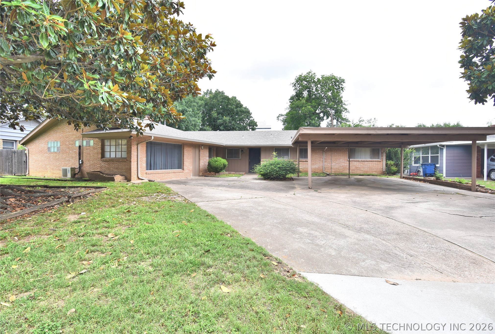 4659 E 55th Place Property Photo 1