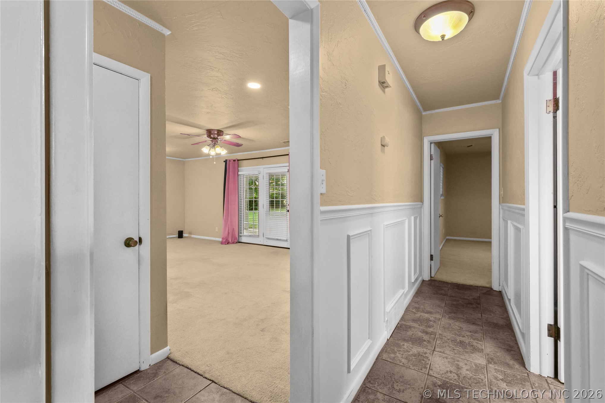 805 N Nancy Property Photo 4