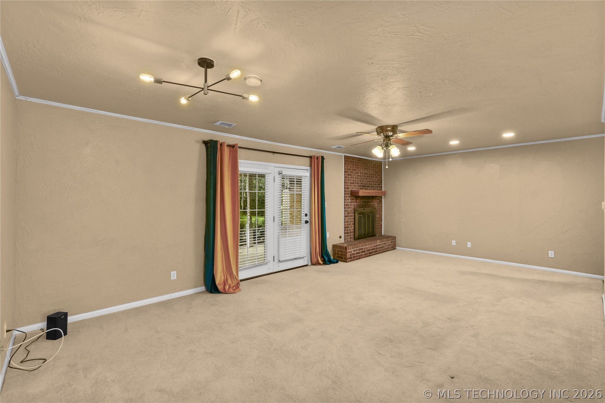 805 N Nancy Property Photo 8
