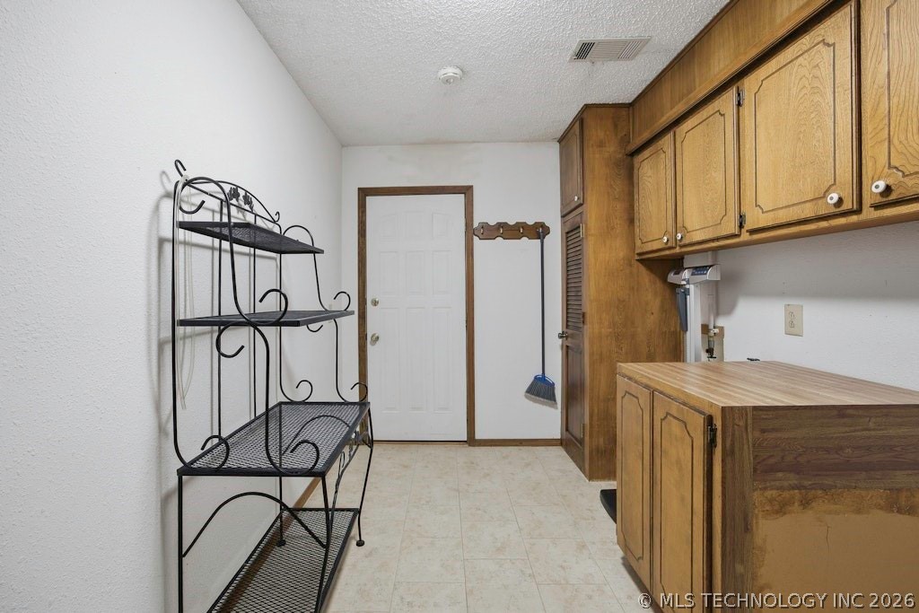 1051 N Caney Street E Property Photo 16