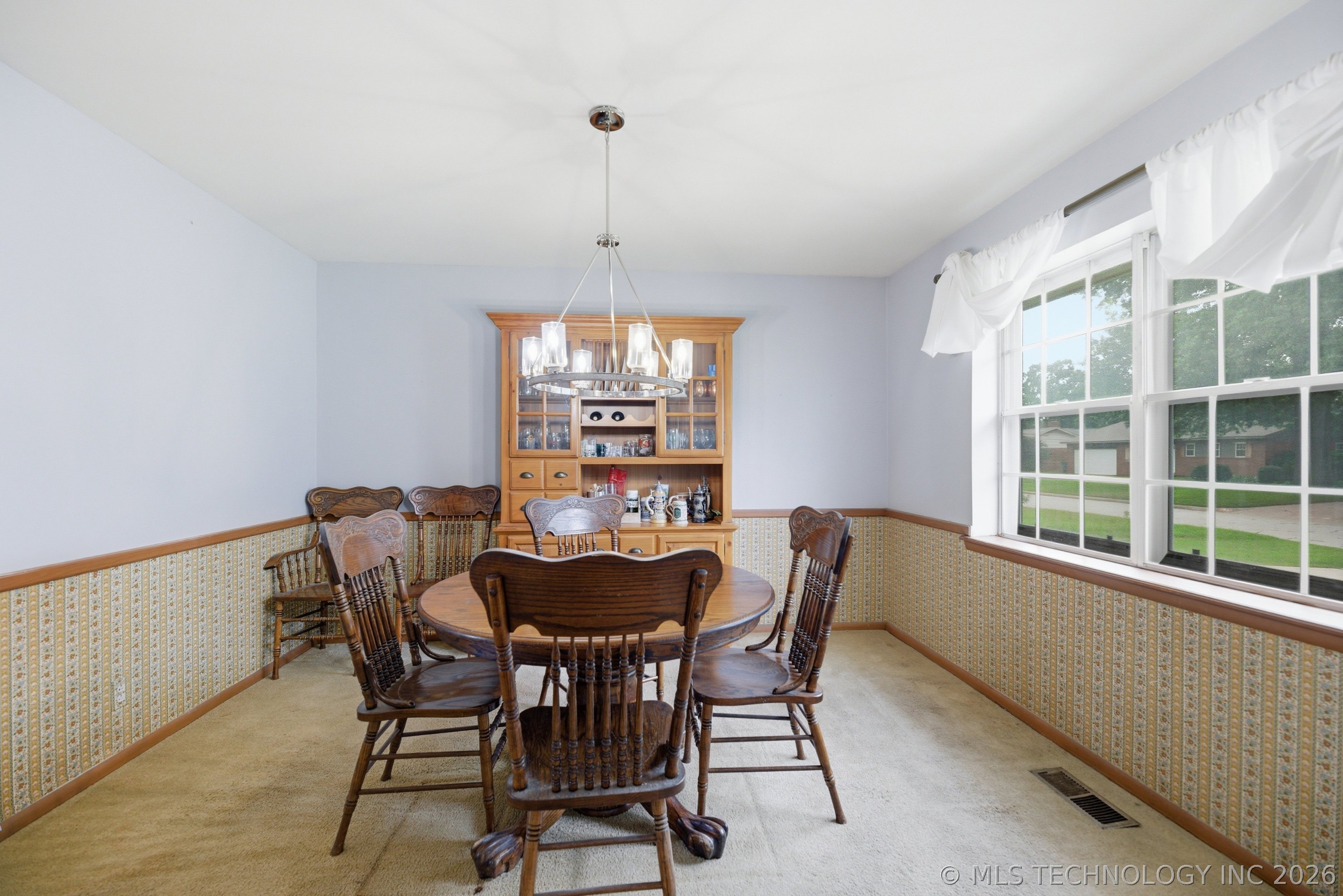 1832 E 58th Street Property Photo 6