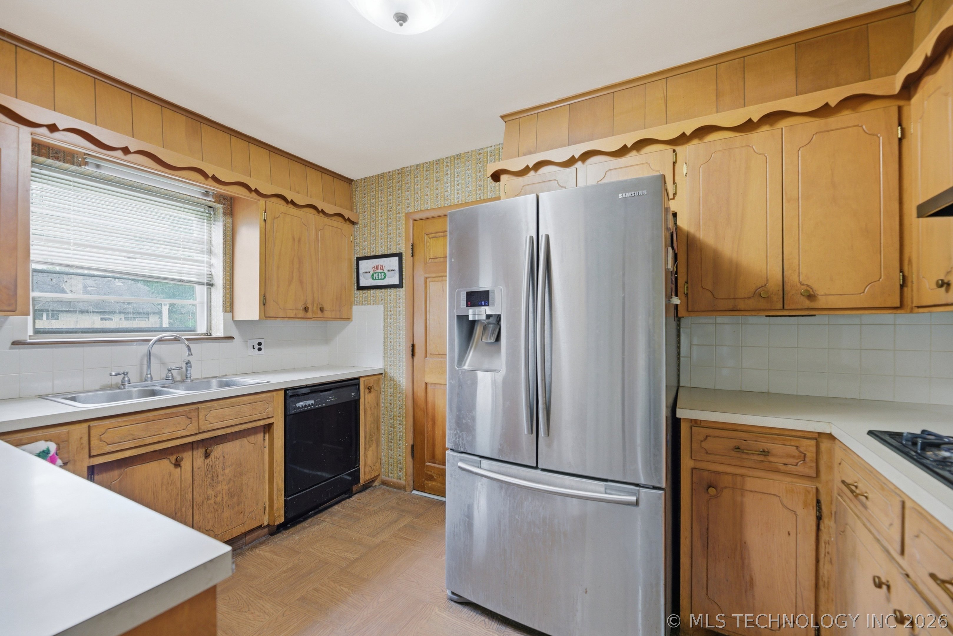 1832 E 58th Street Property Photo 8