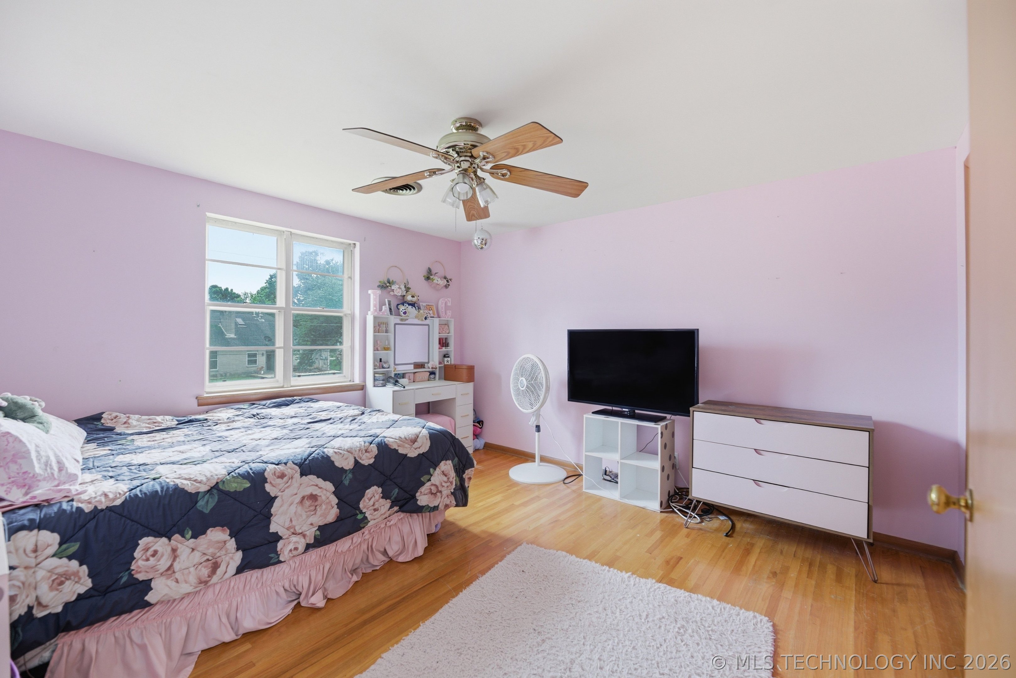 1832 E 58th Street Property Photo 16