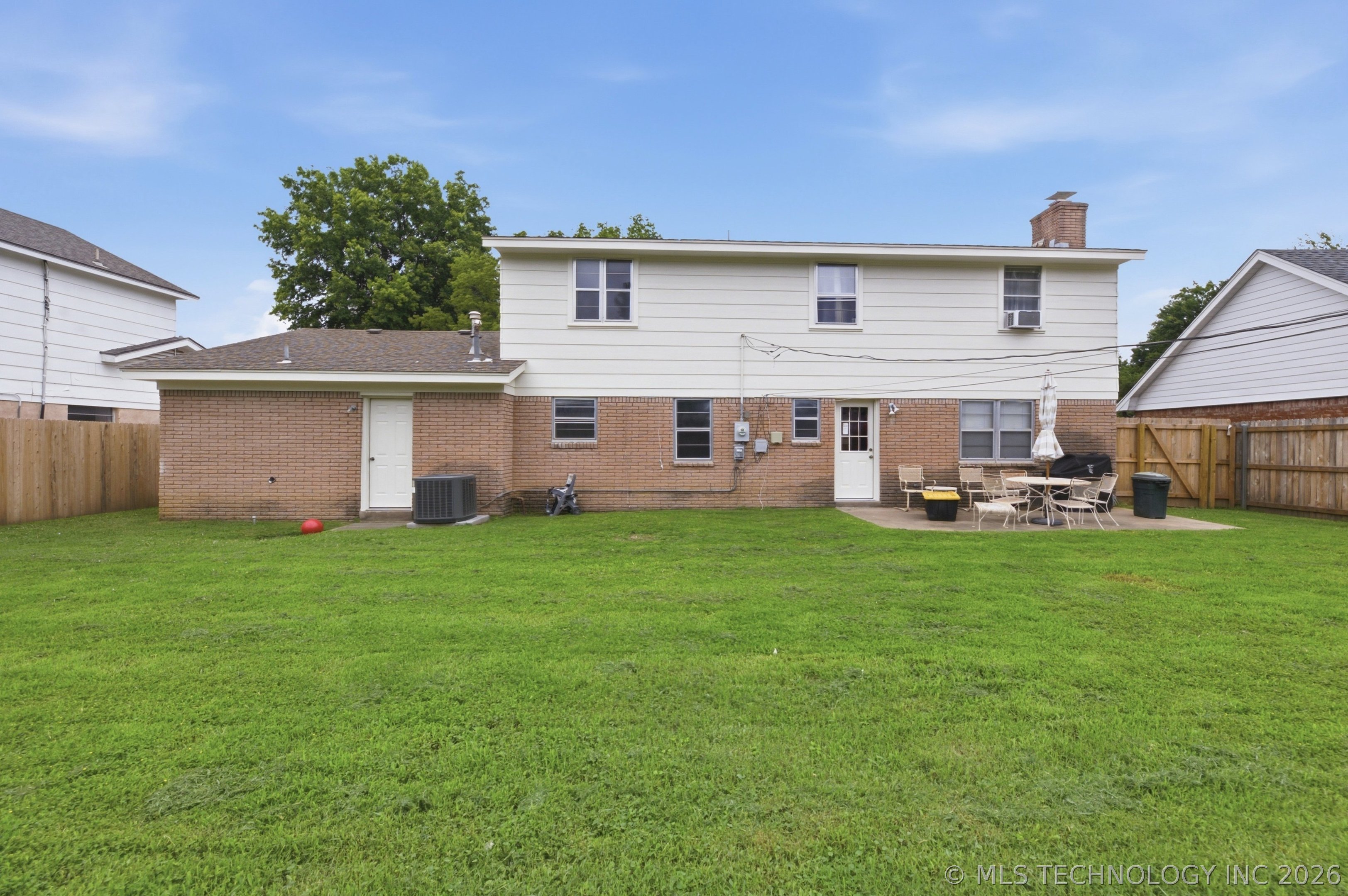 1832 E 58th Street Property Photo 25