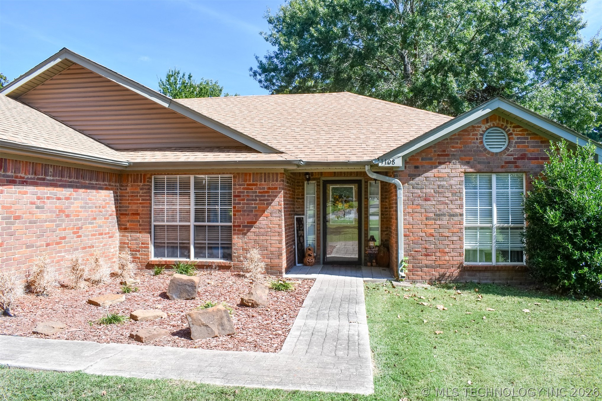 1108 Bermuda Drive Property Photo 3