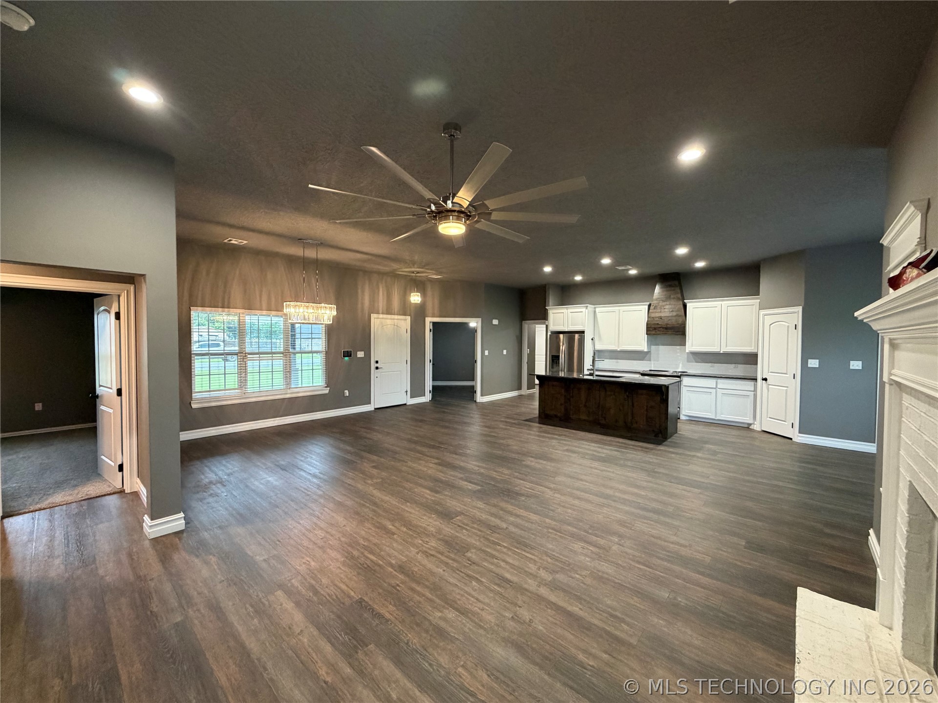 73 E 498 Circle Property Photo 5