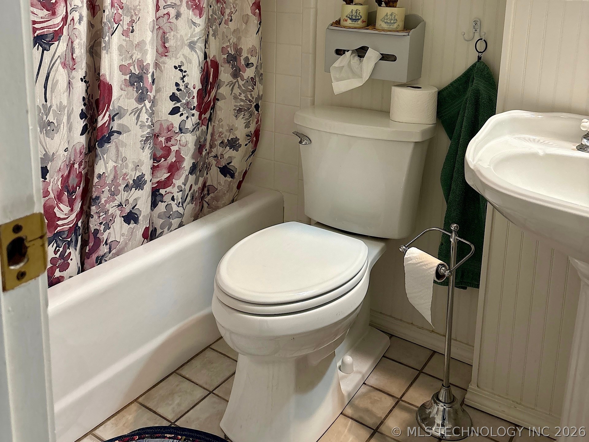 1025 E 13th Street Property Photo 55