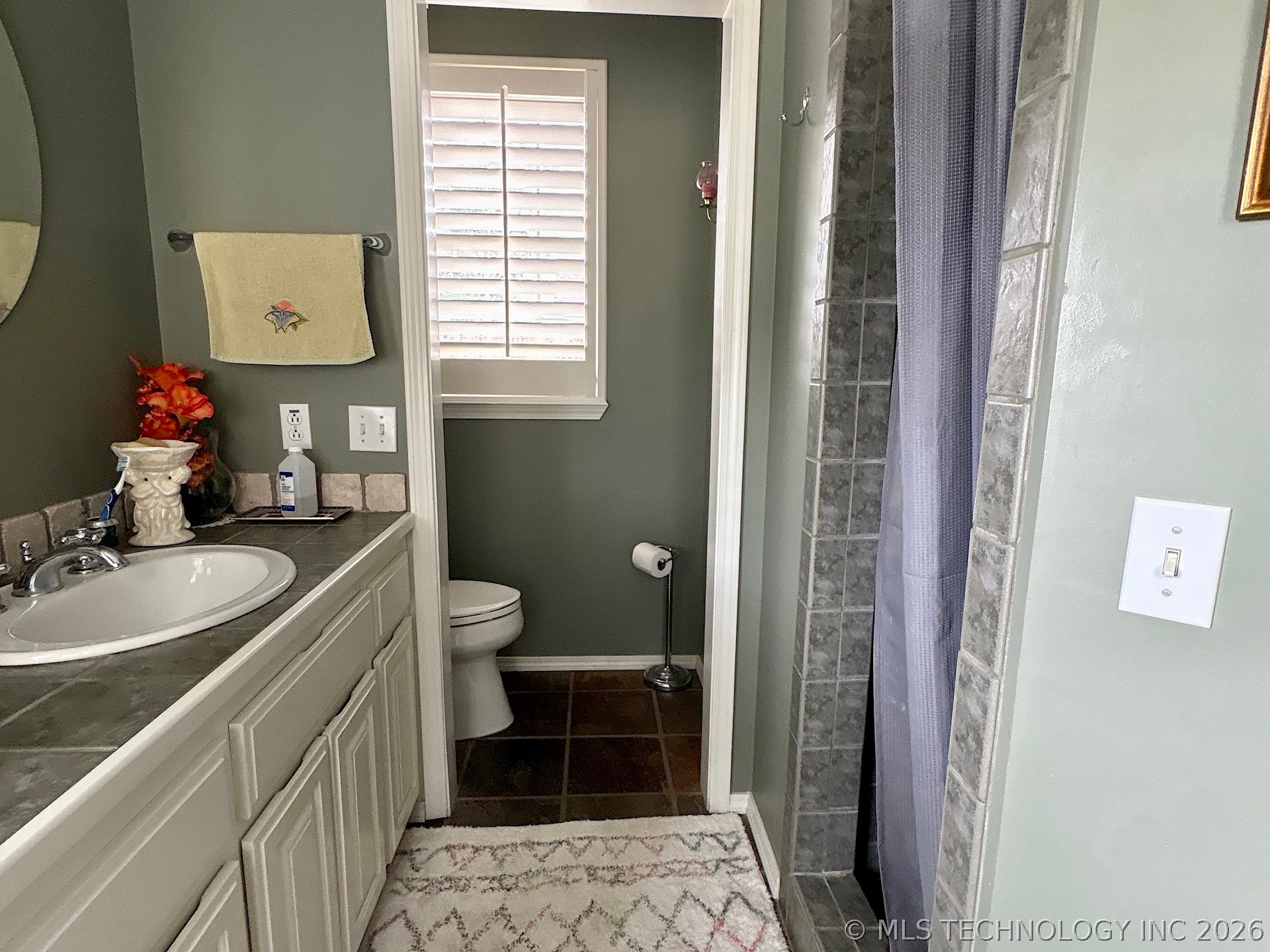 1025 E 13th Street Property Photo 64