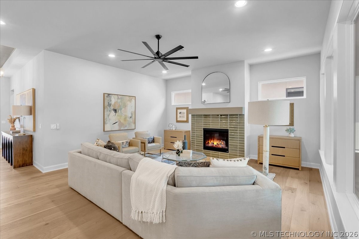 1230 N 71st Place Property Photo 13