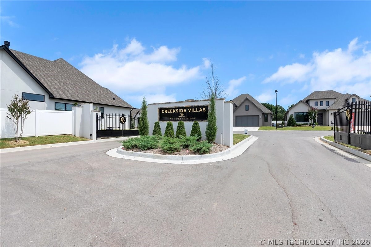 1230 N 71st Place Property Photo 65