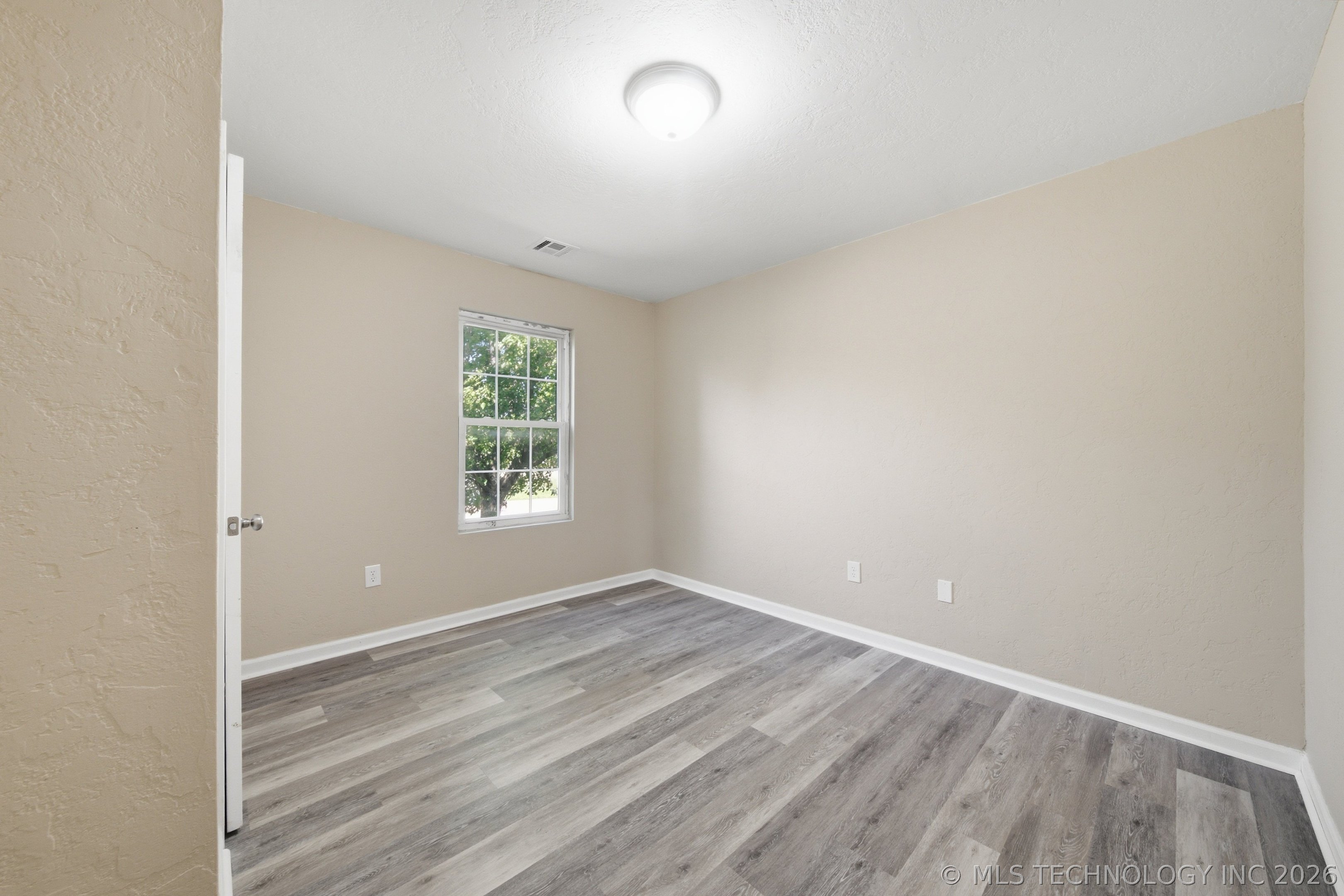 622 N Cowskin Drive Property Photo 19