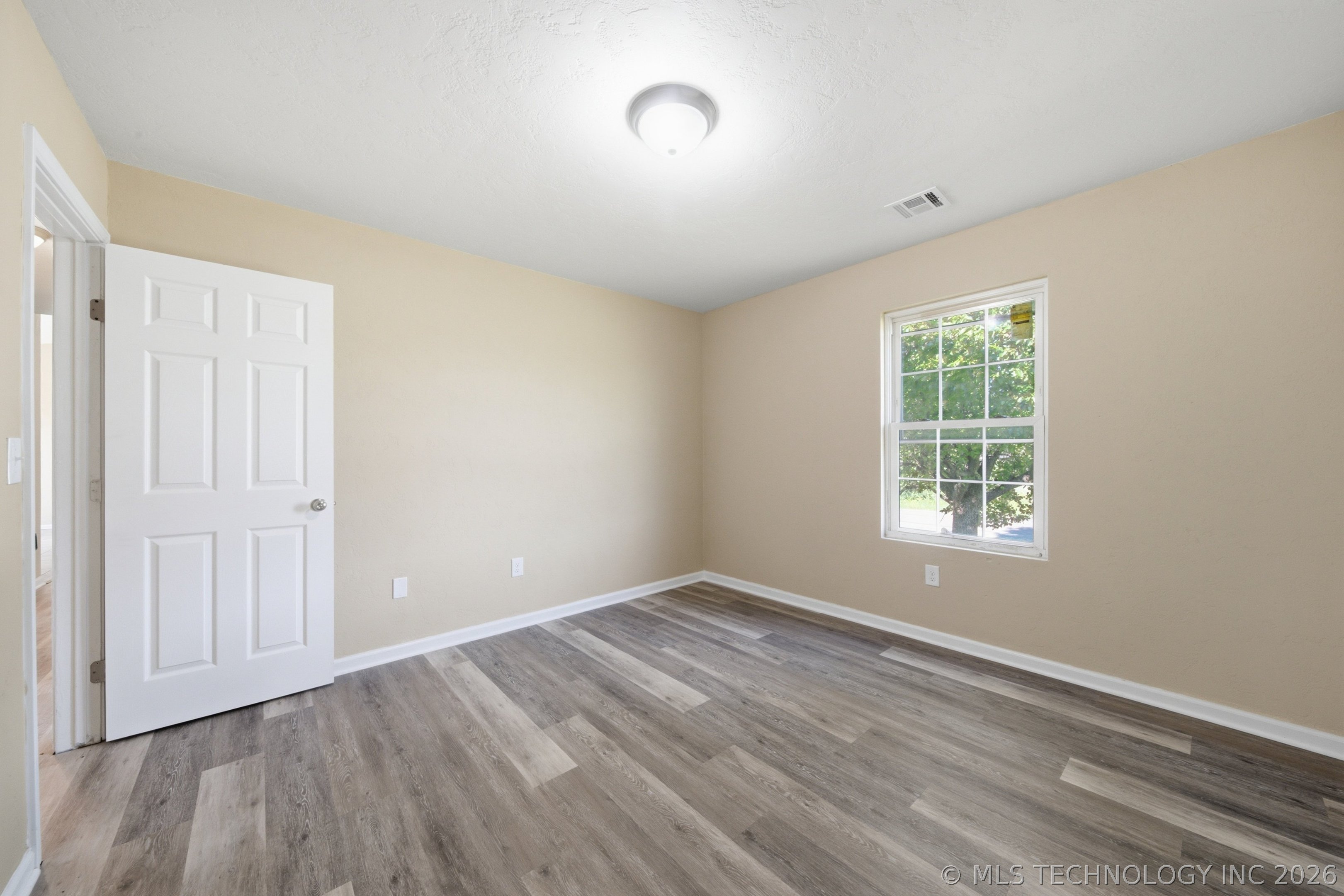 622 N Cowskin Drive Property Photo 27
