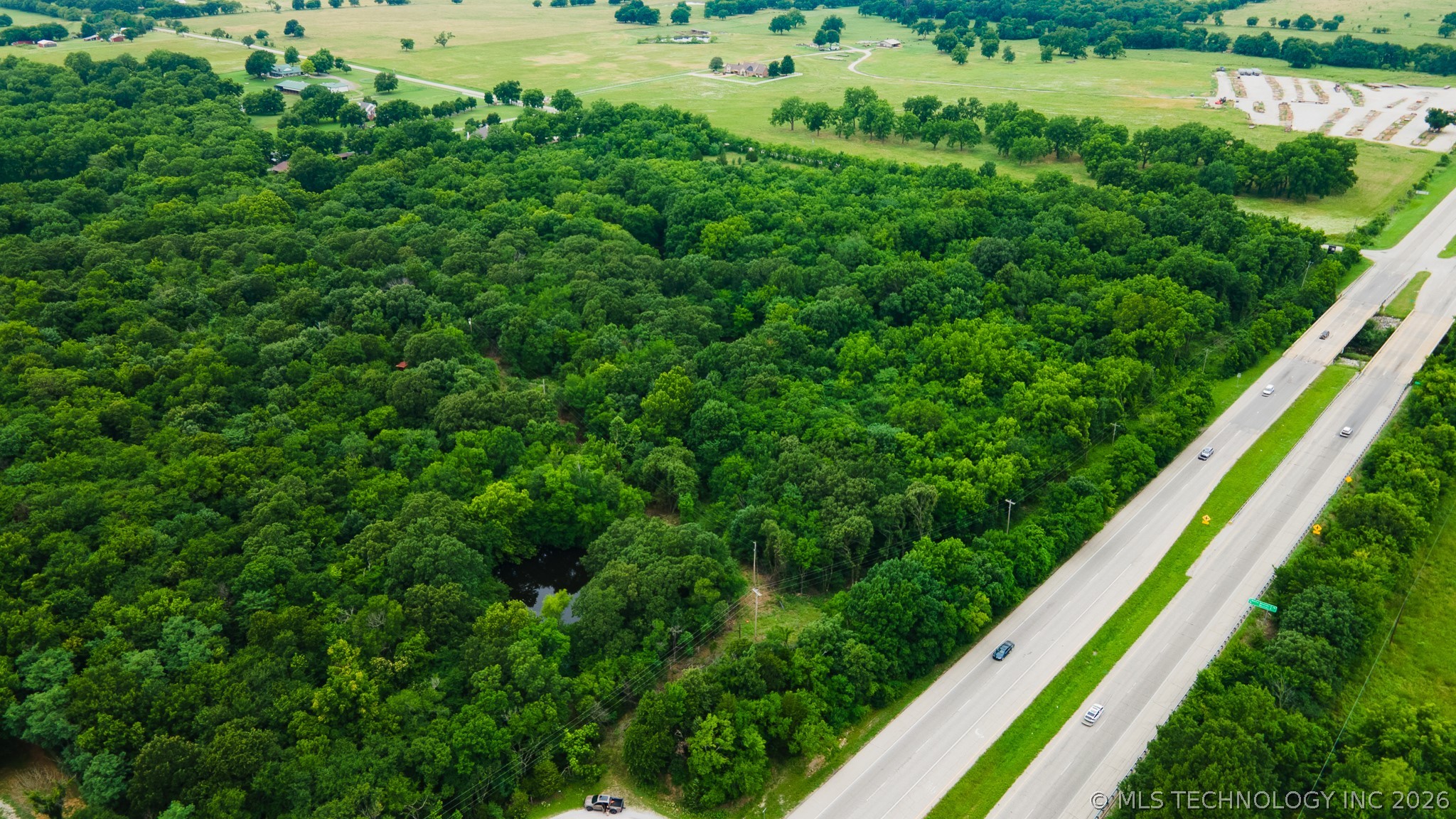 20100 S Hwy 75 Property Photo 4