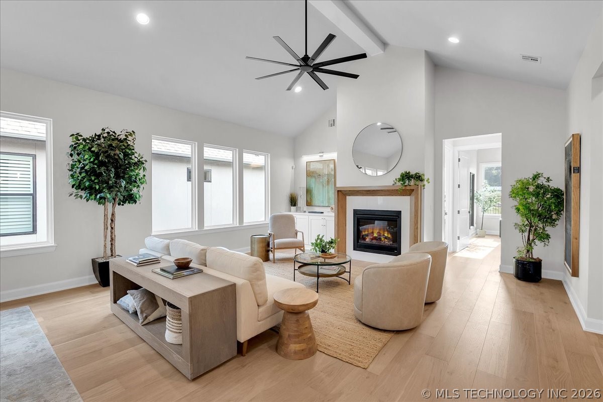 1207 N 71st Place Property Photo 12
