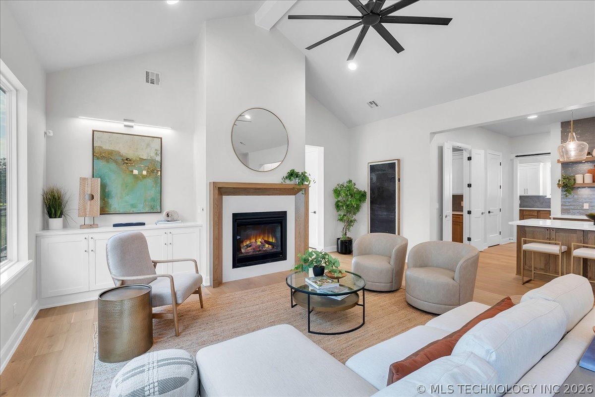 1207 N 71st Place Property Photo 14