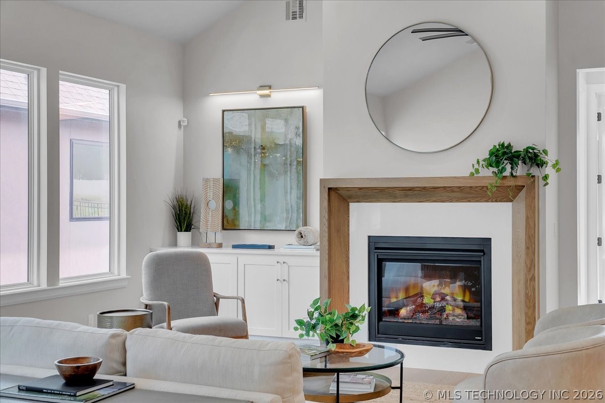 1207 N 71st Place Property Photo 15